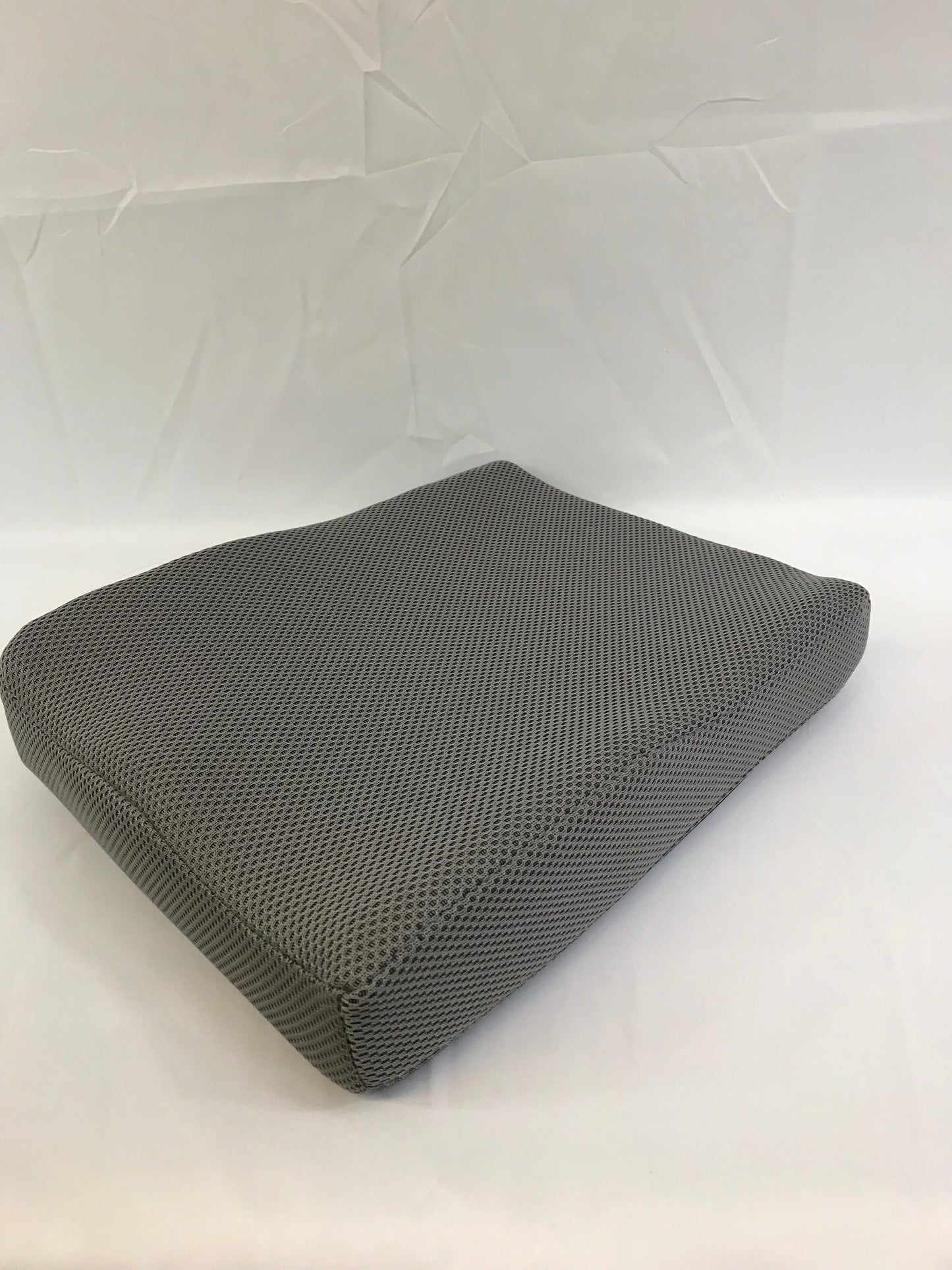 Formgefrästes Sitzkissen